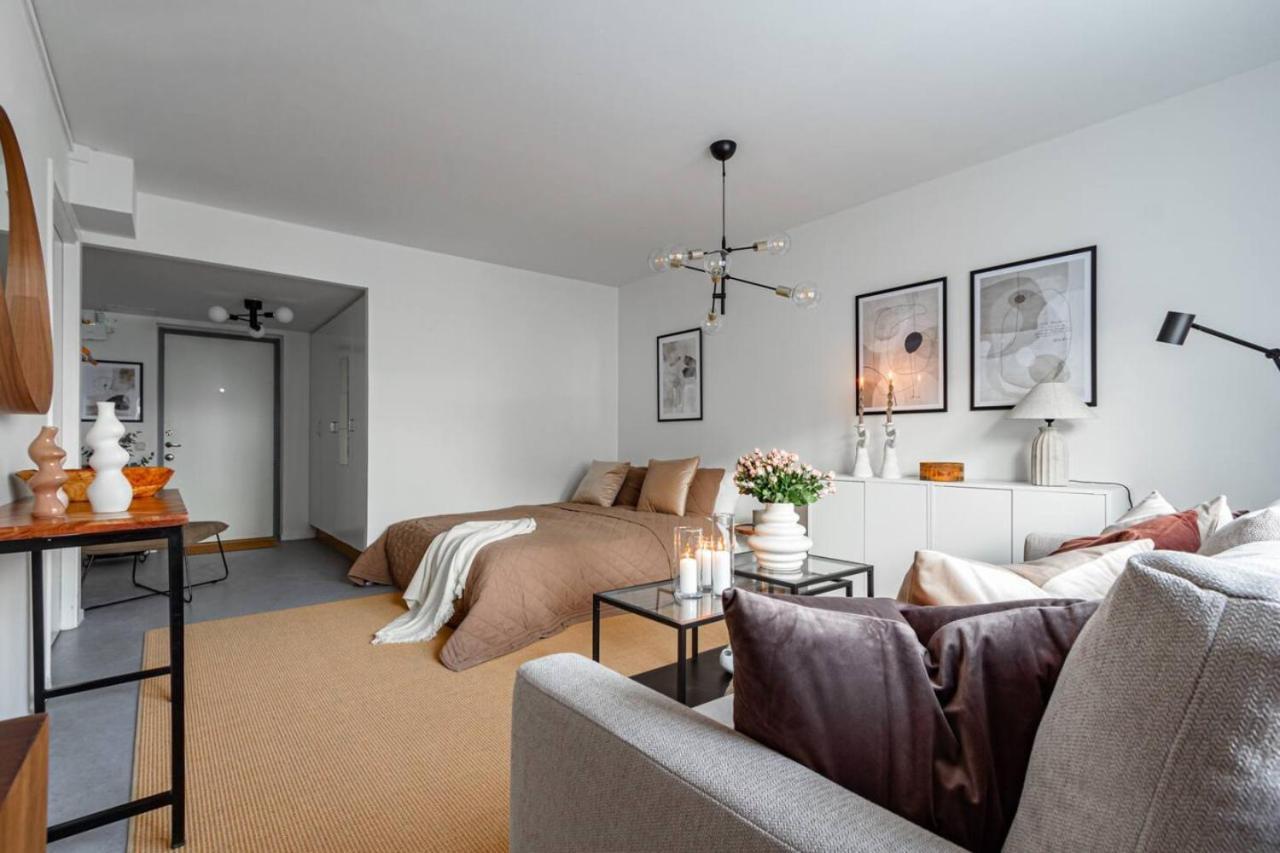 Simple In Trendy Soedermalm - Construction Work Leilighet